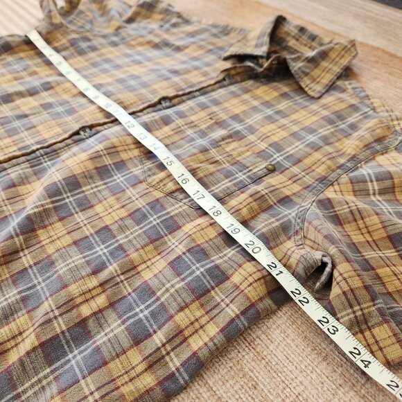 Ruff Hewn short-sleeved plaid button down shirt - Picture 4 of 5